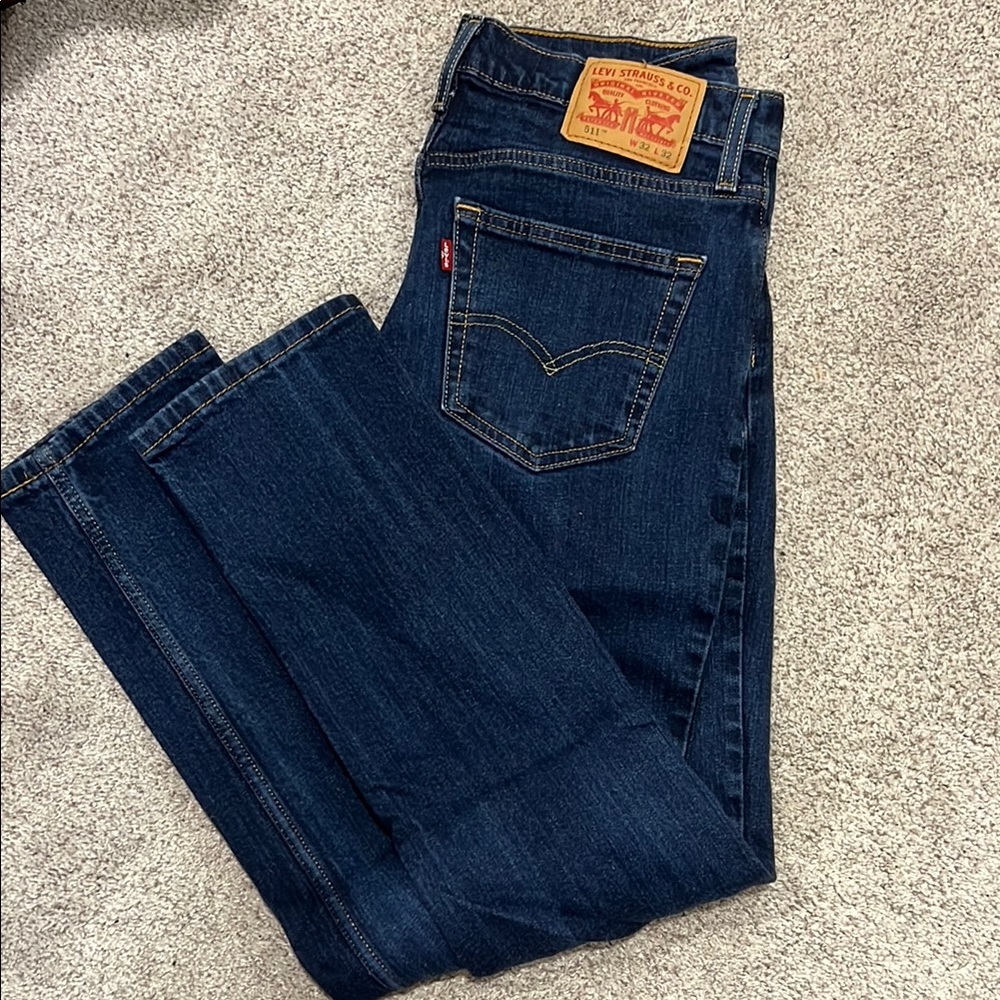 Like New Levi's Blue Slim Fit Jeans (511)